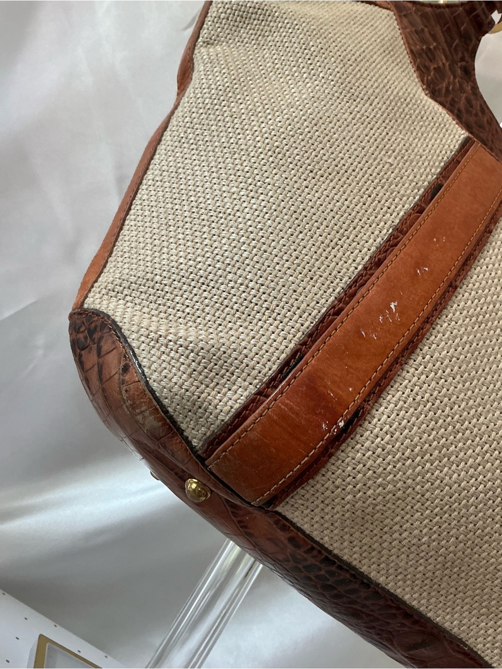 Preloved Brahmin Croc Embossed Leather Trim Raffia Canvas Gold Trim - Picture 7 of 13